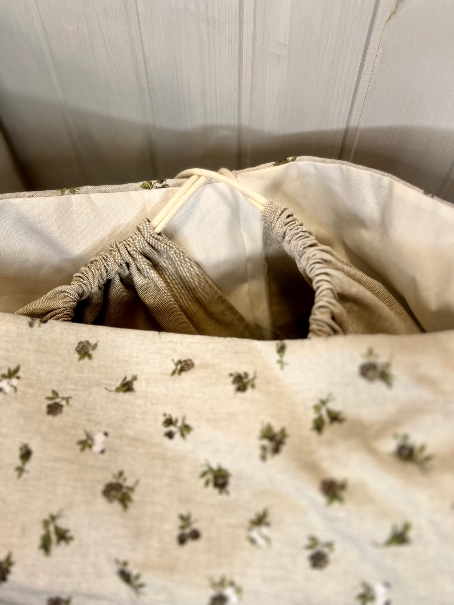 Cesto portabiancheria per il bucato - Pezzo Unico - Piacevolmente Country di Rosi Maria Cristina