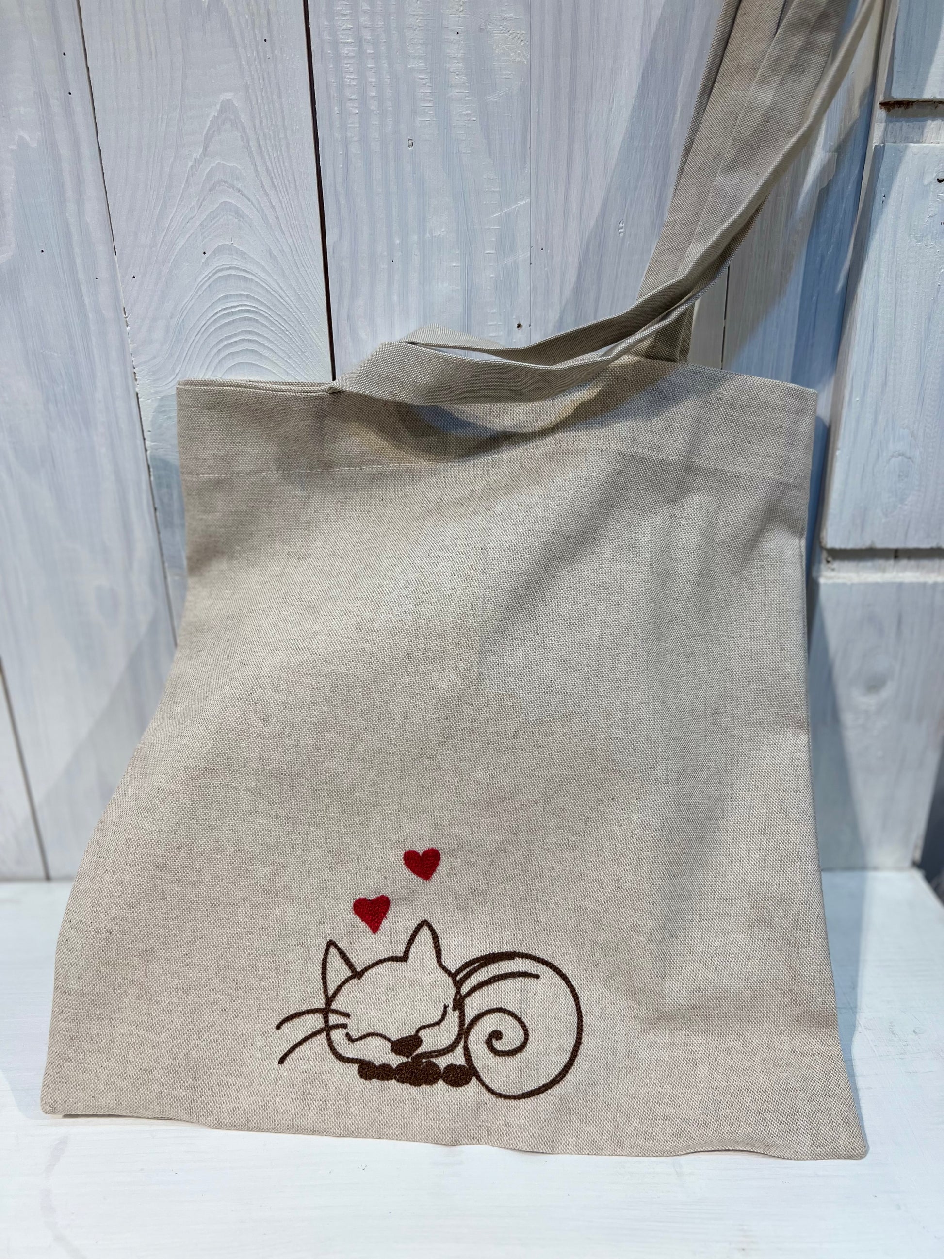 Tote Bag ricamata con gatto - Pronta per la spedizione - Pezzo Unico - Piacevolmente Country di Rosi Maria Cristina