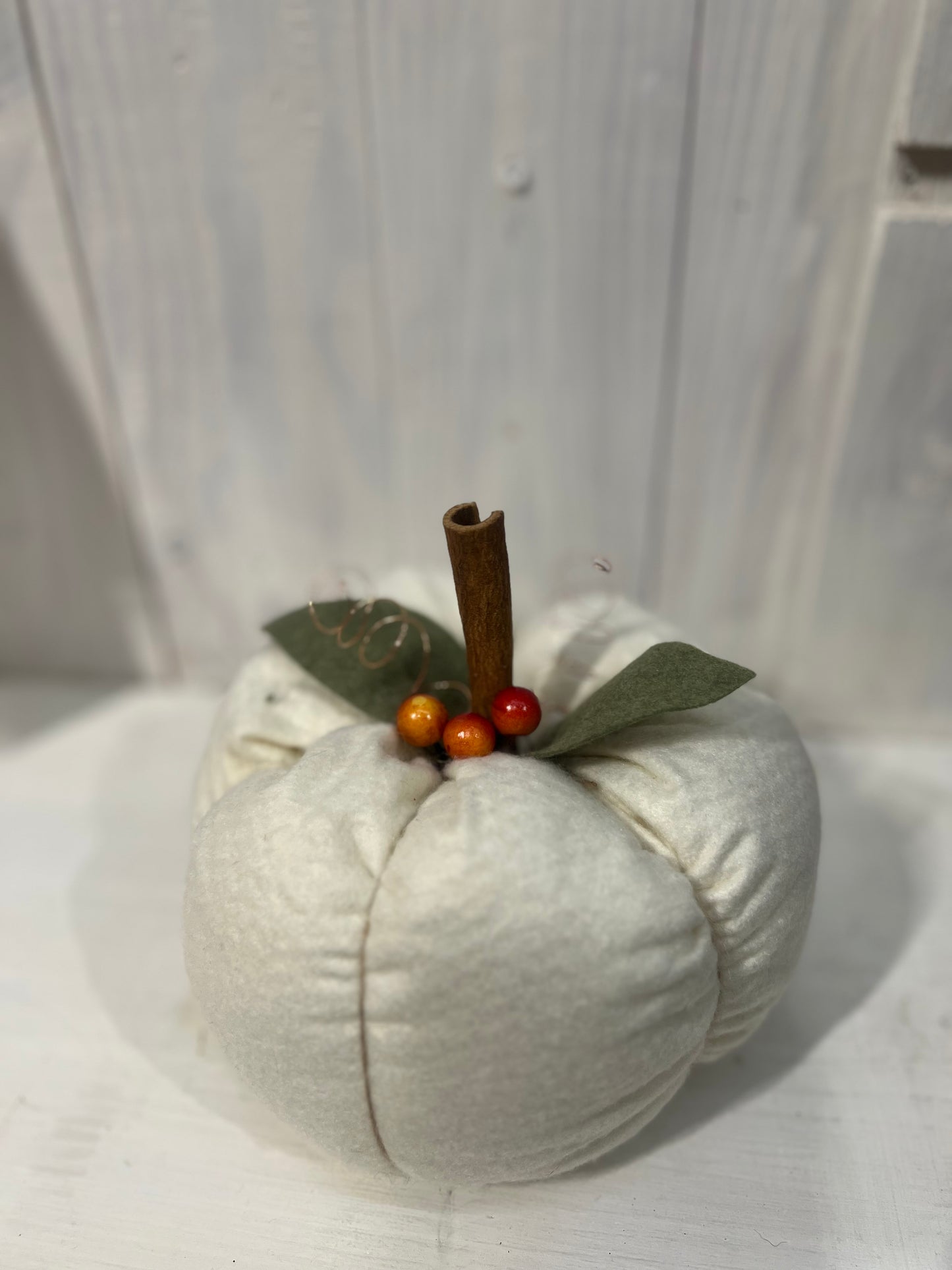 Zucca - Zucca in stoffa - Zucca decorativa - Decorazioni autunnali - Decorazioni per la casa - Zucca con Cannella - Piacevolmente Country di Rosi Maria Cristina