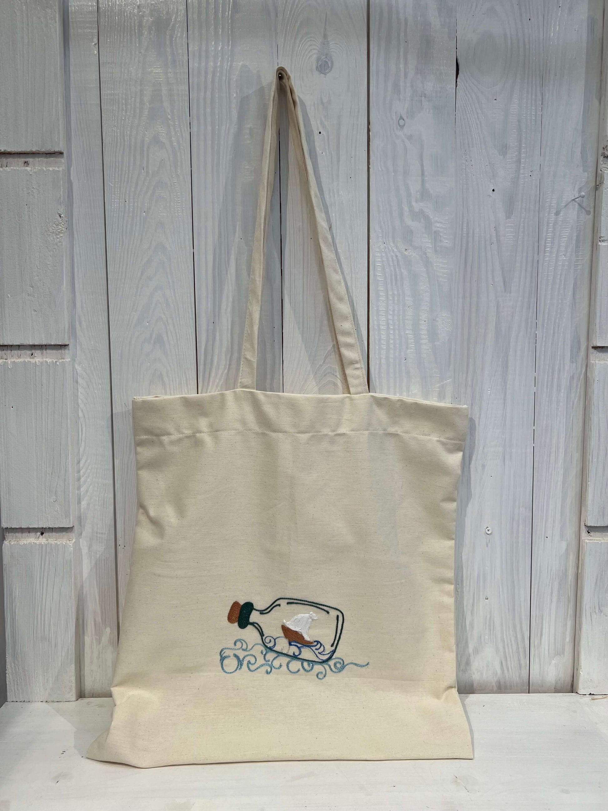 Tote Bag con Barchetta - Tote Bag - Shopper Bag - Tote Bag Ricamo Barca nella bottiglia - Piacevolmente Country di Rosi Maria Cristina