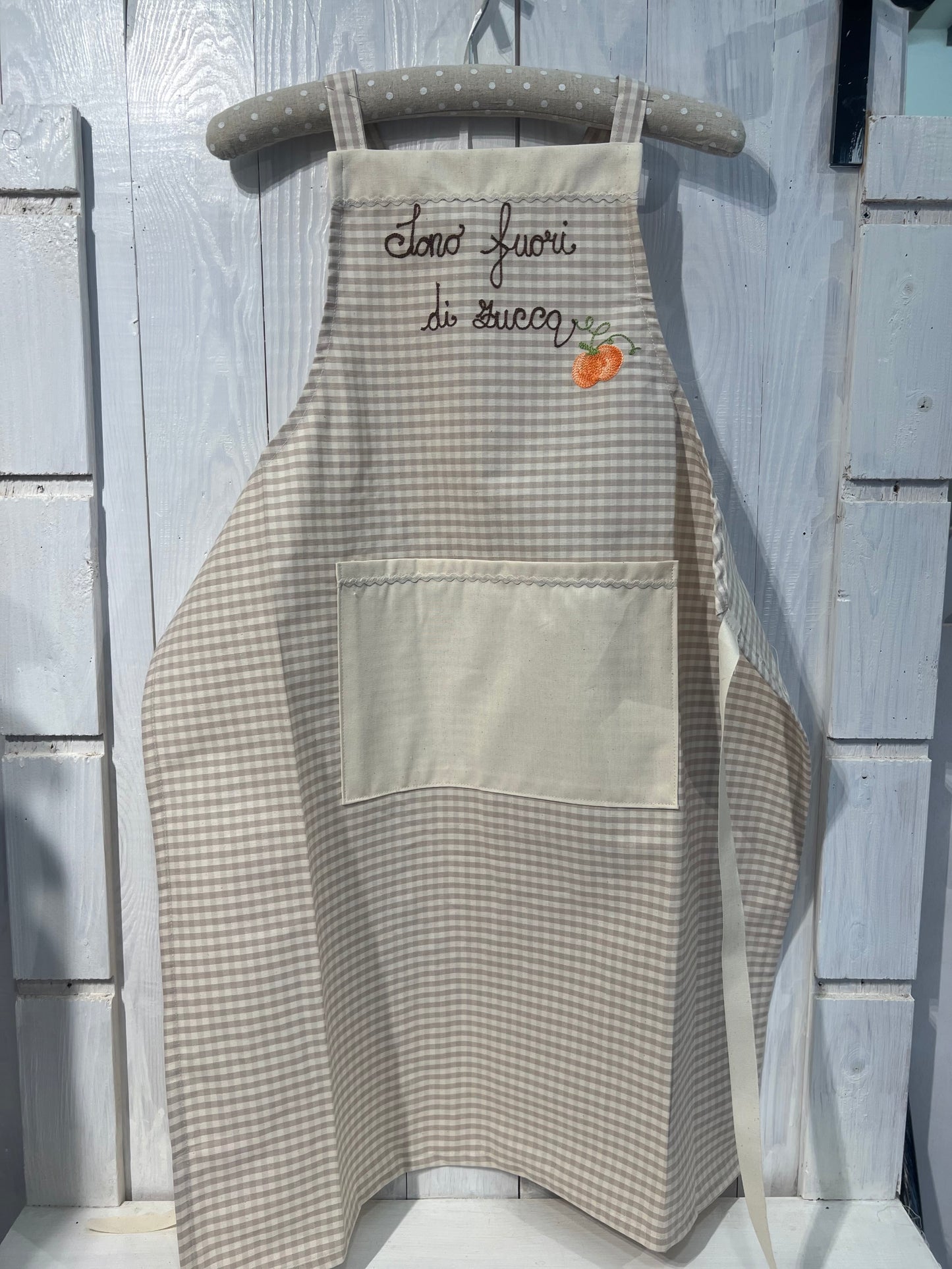 Grembiule da cucina artigianale personalizzabile - Piacevolmente Country di Rosi Maria Cristina