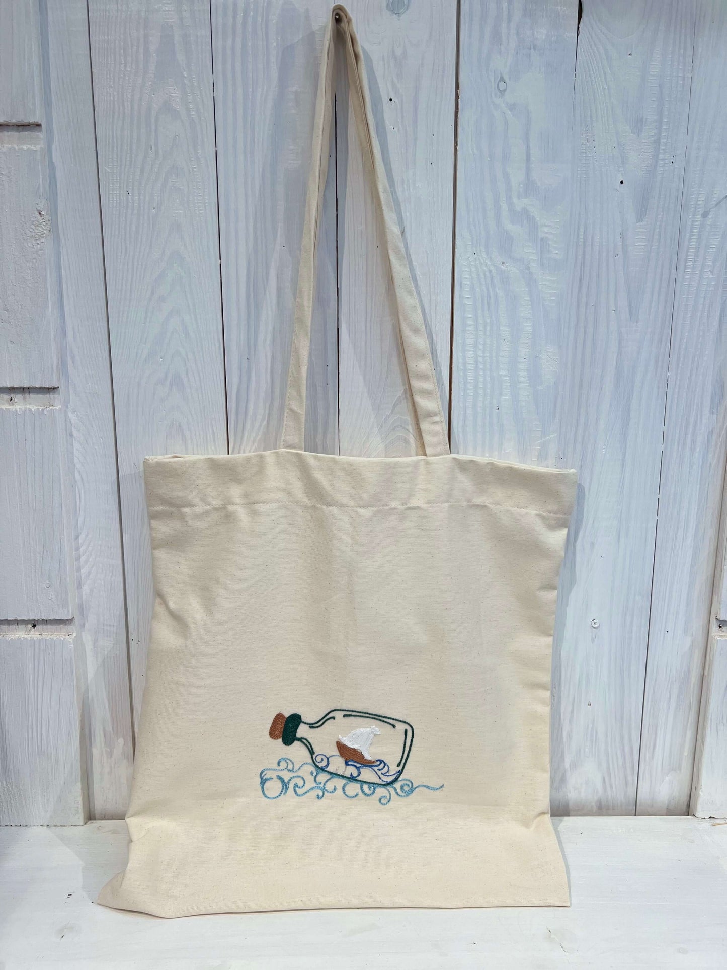 Tote Bag con Barchetta - Tote Bag - Shopper Bag - Tote Bag Ricamo Barca nella bottiglia - Piacevolmente Country di Rosi Maria Cristina