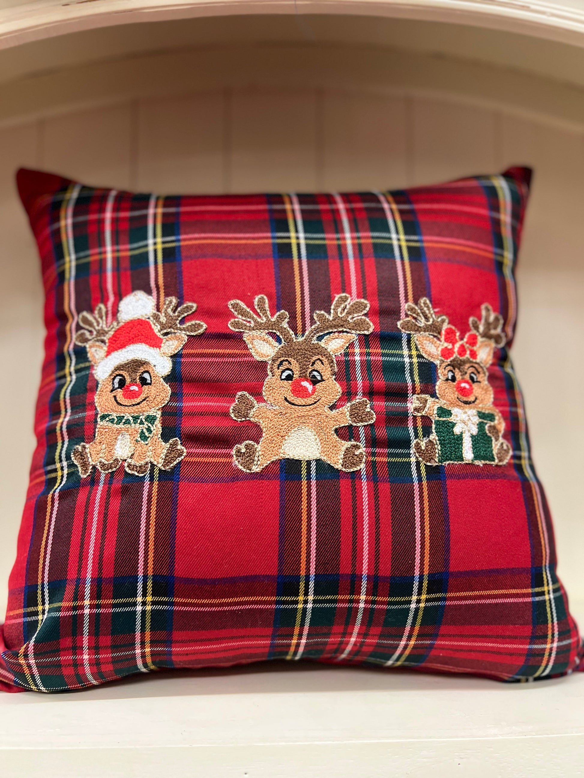 Cuscino natalizio con decorazione - Fatto a mano - Pezzo Unico - Piacevolmente Country di Rosi Maria Cristina