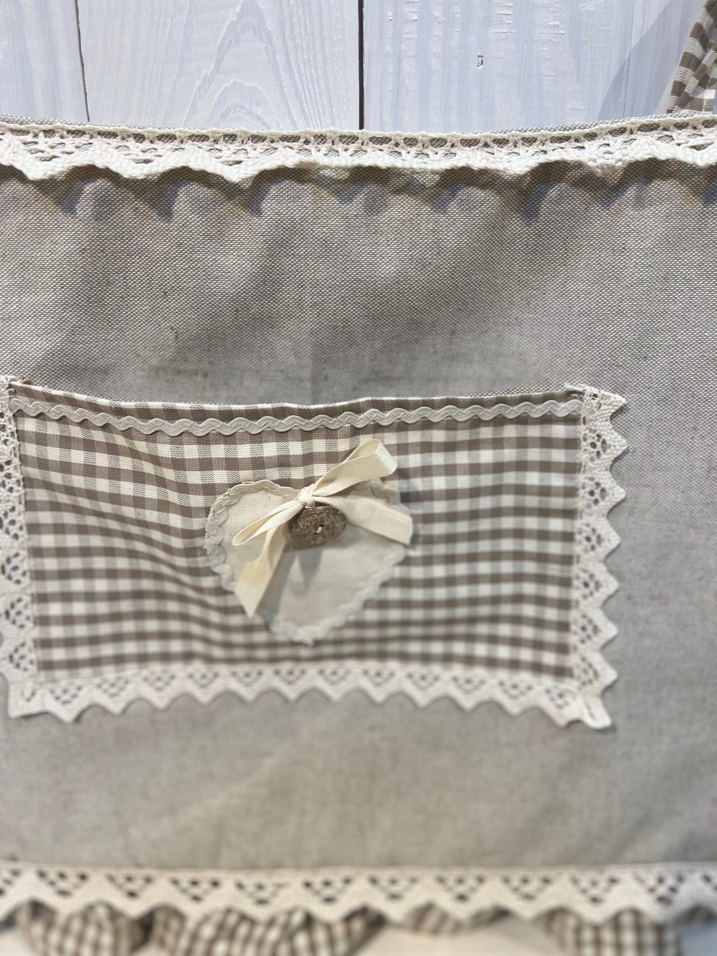 Copriforno con decorazione fatto a mano - Pezzo Unico - Disponibile in diversi colori - Piacevolmente Country di Rosi Maria Cristina - Copriforno