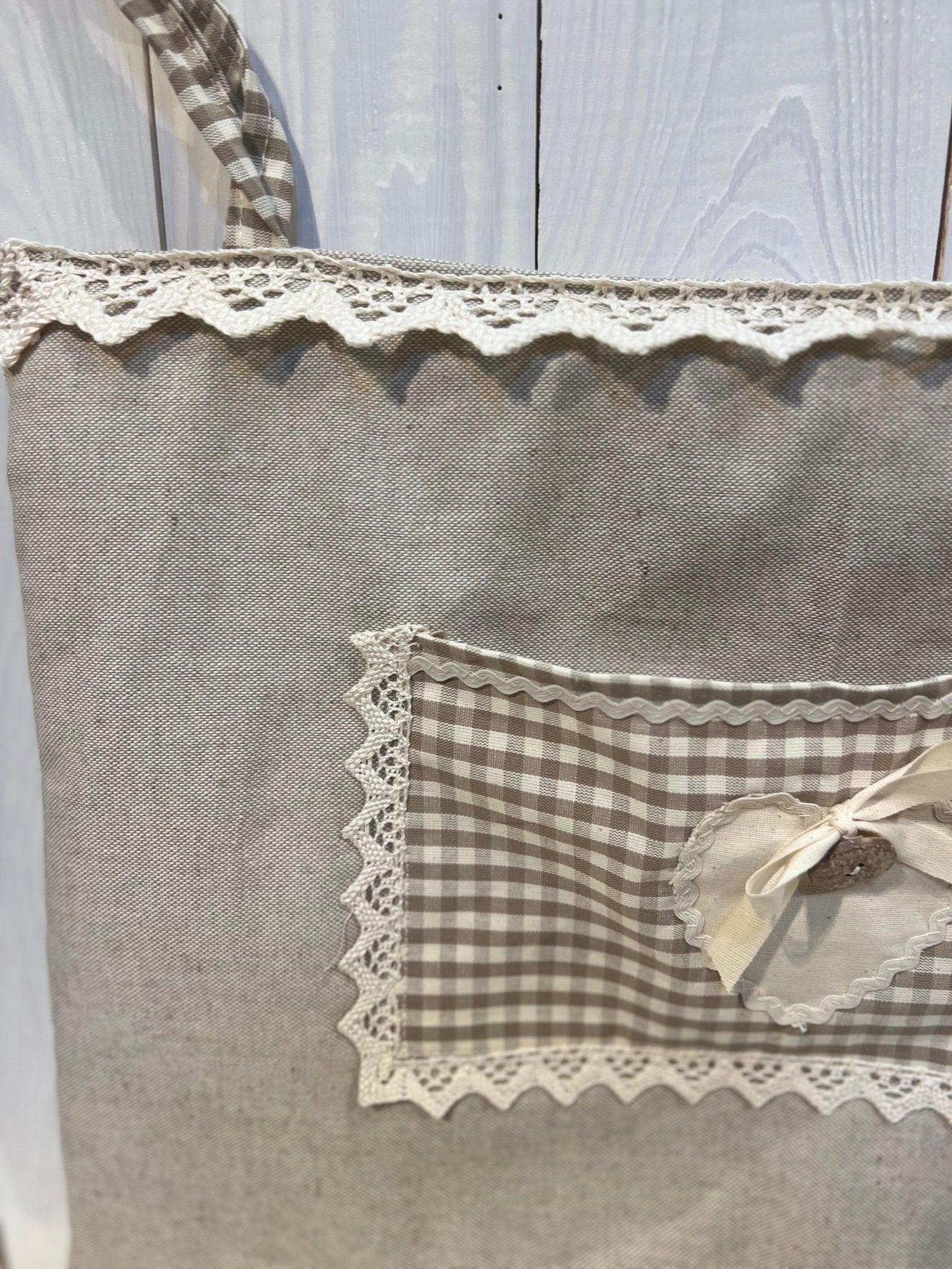 Copriforno con decorazione fatto a mano - Pezzo Unico - Disponibile in diversi colori - Piacevolmente Country di Rosi Maria Cristina - Copriforno