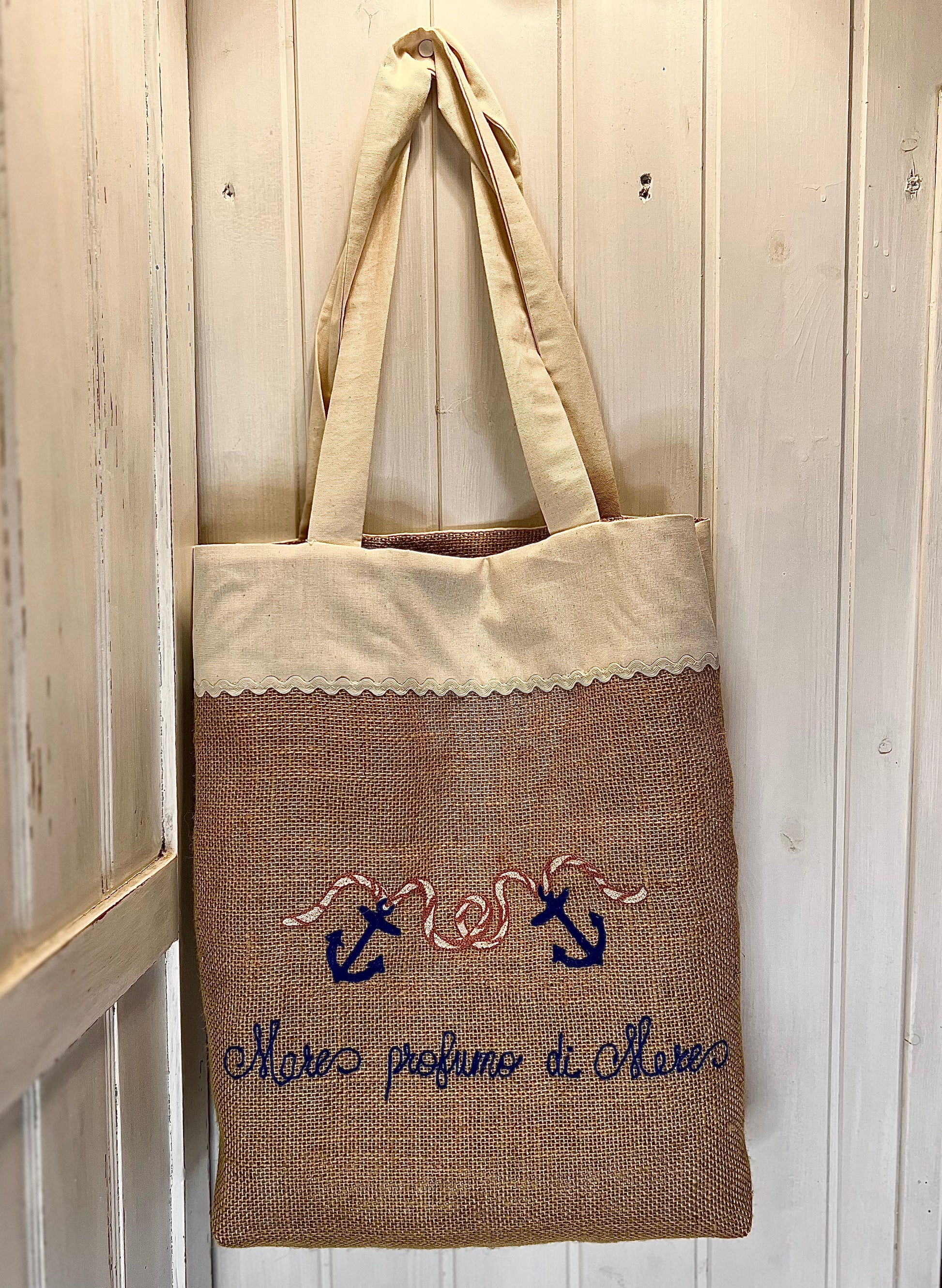 Borsa Mare Ricamata in Stile Country e Shabby Chic - Pezzo Unico Fatto a Mano - Edizione limitata - Piacevolmente Country di Rosi Maria Cristina
