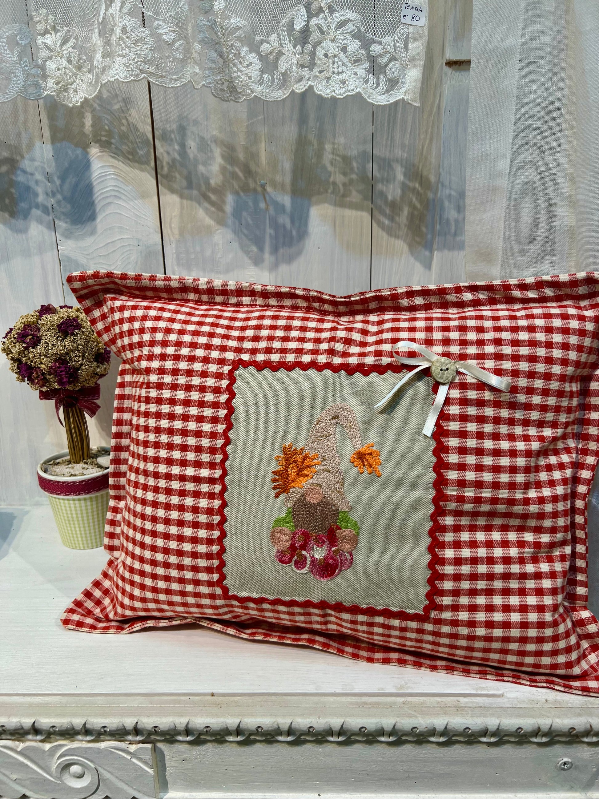 Cuscini con disegno - handmade - disegno personalizzabile - Piacevolmente Country di Rosi Maria Cristina